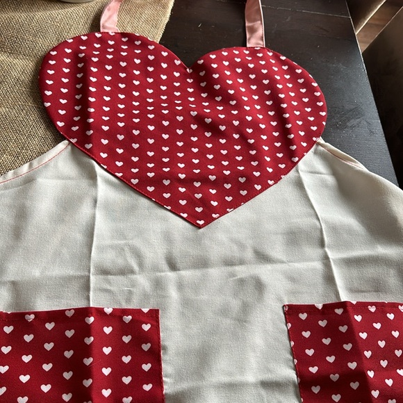 Apron - Picture 4 of 7